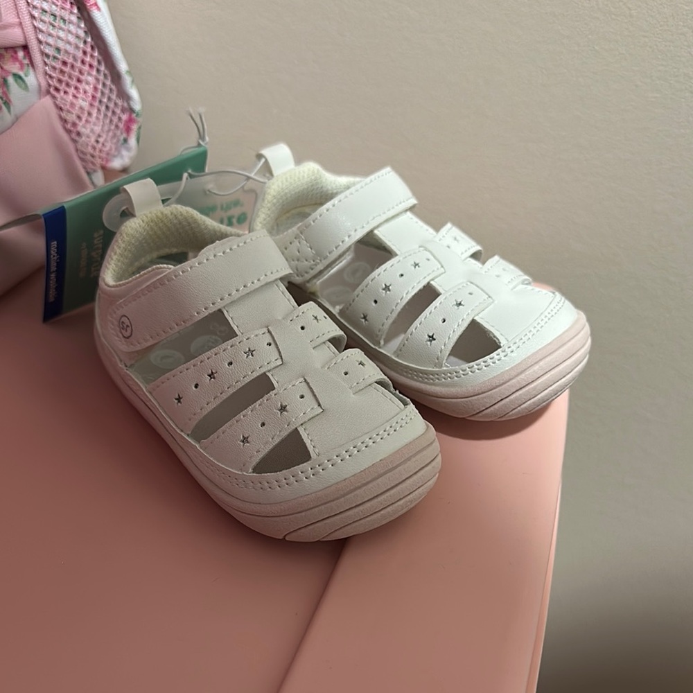 Stride Rite White Sandals with Velcro Closure - Picture 7 of 7